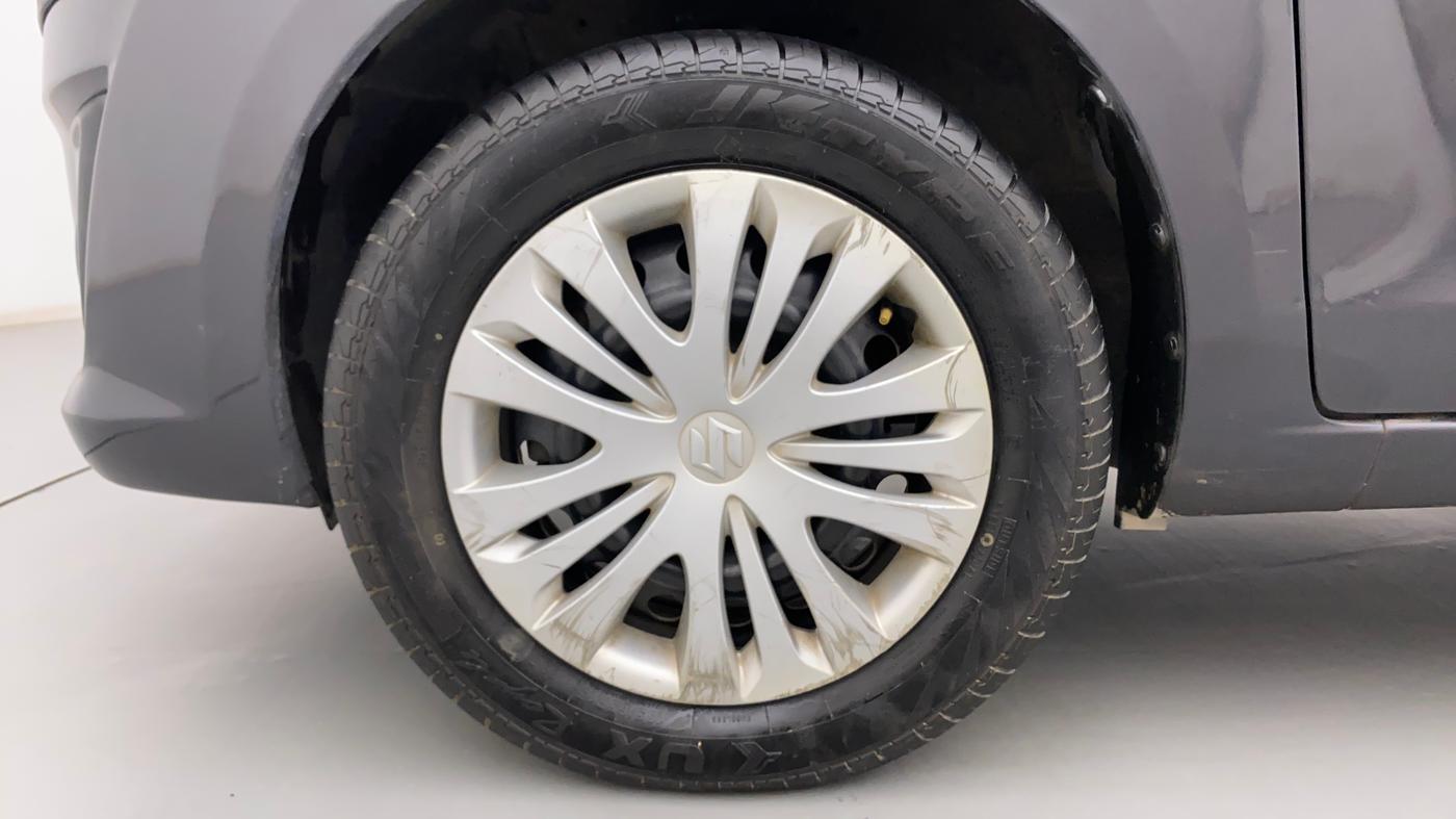 2013 Maruti Ertiga VXI, Petrol, Manual, 84,136 km, Left Front Wheel