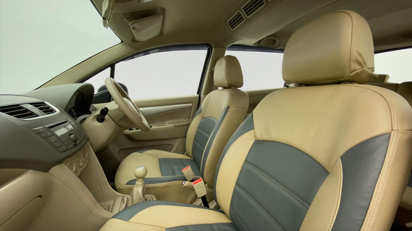 2013 Maruti Ertiga VXI, Petrol, Manual, 84,136 km, Right Side Front Door Cabin