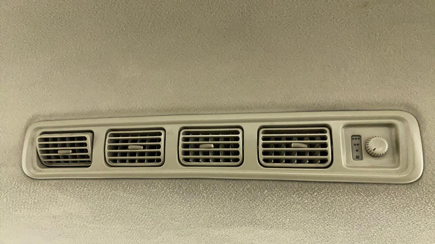 2013 Maruti Ertiga VXI, Petrol, Manual, 84,136 km, Rear AC Vents