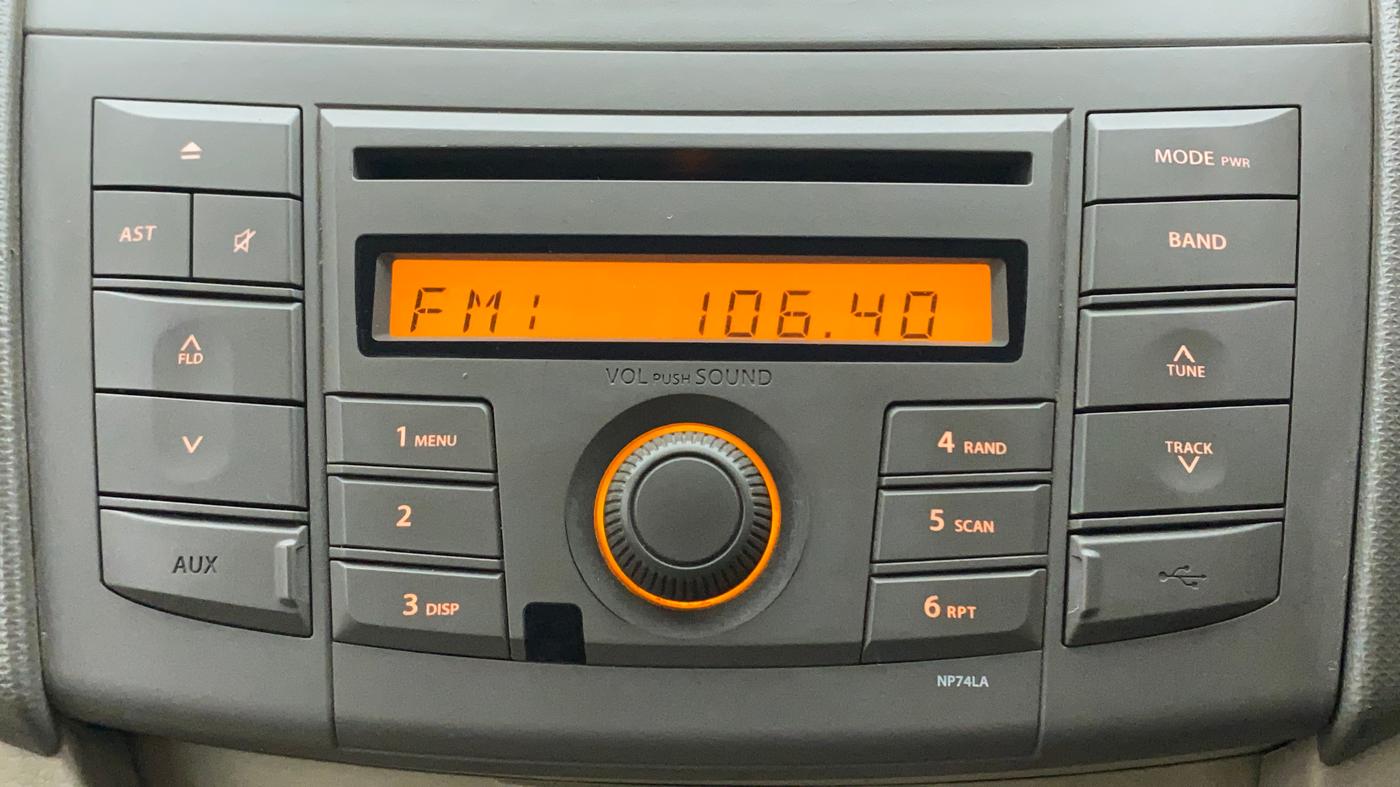 2013 Maruti Ertiga VXI, Petrol, Manual, 84,136 km, Infotainment System