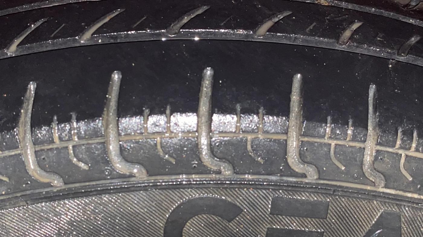 2014 Hyundai Eon ERA +, Petrol, Manual, 26,502 km, Left Rear Tyre Tread