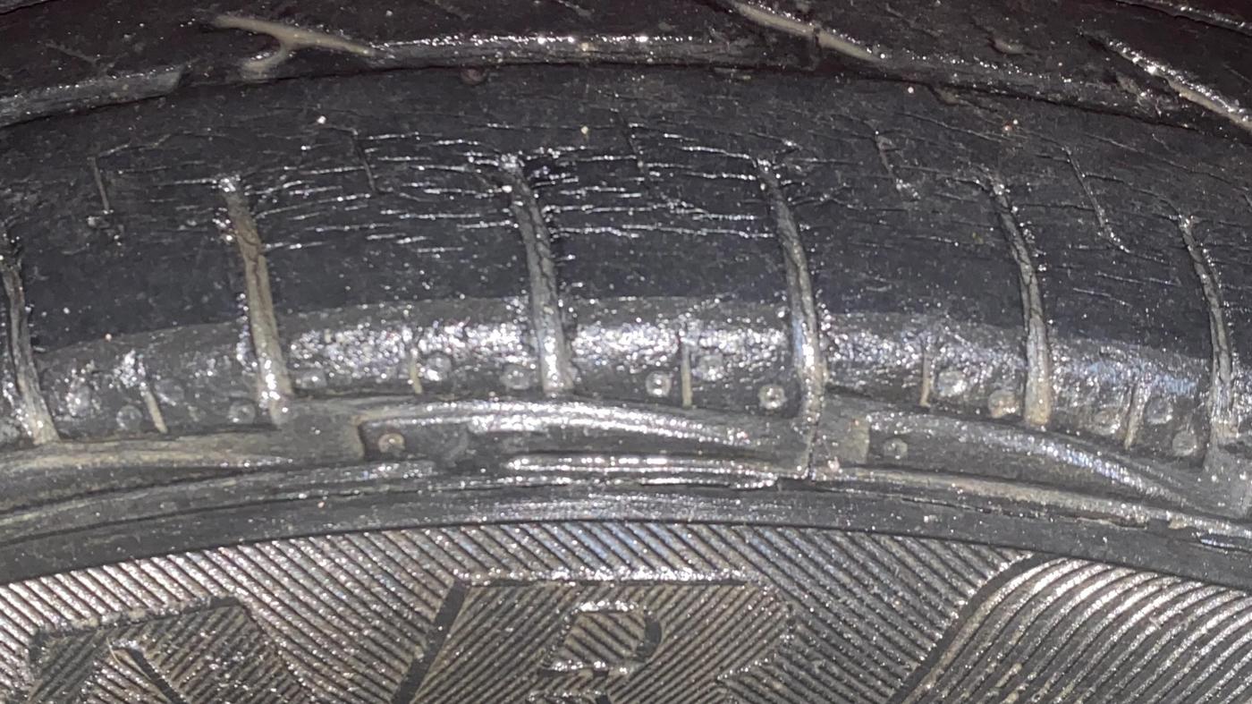 2014 Hyundai Eon ERA +, Petrol, Manual, 26,502 km, Right Front Tyre Tread