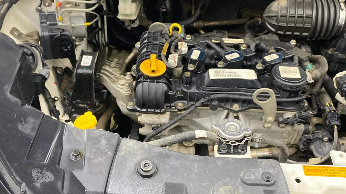 2022 Tata ALTROZ XZ PETROL, Petrol, Manual, 97,598 km, Engine View - Right