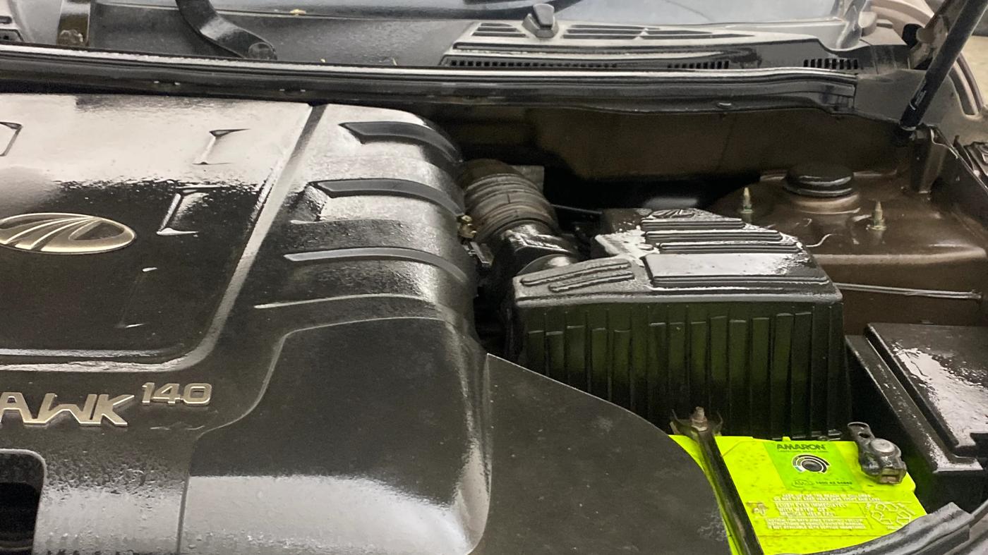 2017 Mahindra XUV500 W10 AT, Diesel, Automatic, 85,188 km, Engine View - Left