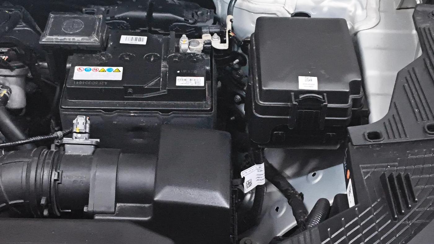 2025 KIA Carens Clavis HTK 1.5 Petrol MT, Petrol, Manual, 2,252 km, Engine View - Left
