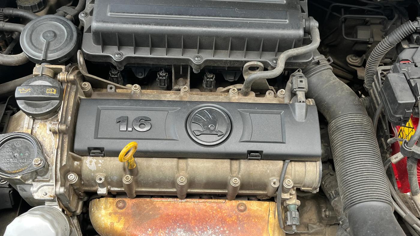 2015 Skoda Rapid Elegance 1.6 MPI AT, Petrol, Automatic, 70,431 km, Engine View