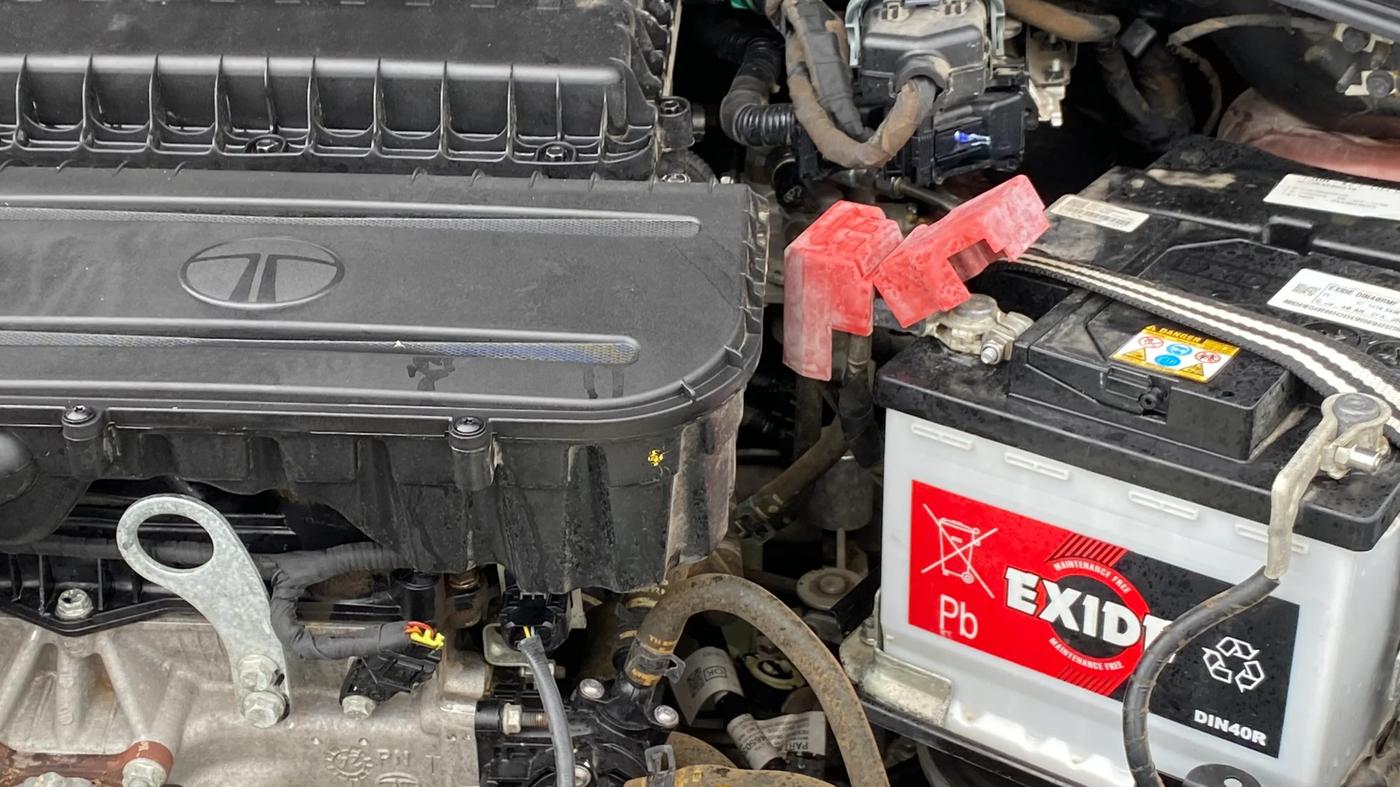 2025 Tata TIGOR XZ Plus CNG MT LUX, CNG, Manual, 18,746 km, Engine View - Left
