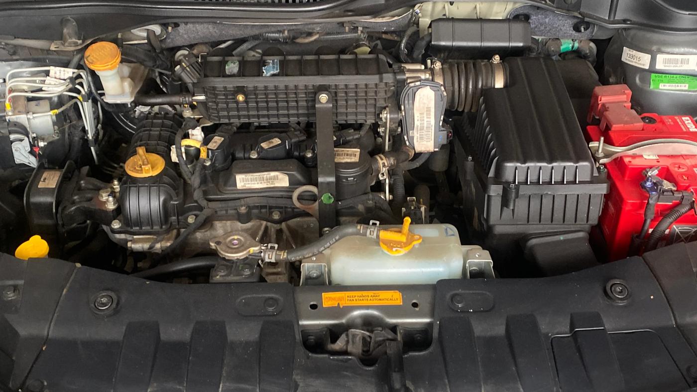 2023 Tata ALTROZ XZ + SUNROOF, Petrol, Manual, 19,562 km, Engine View