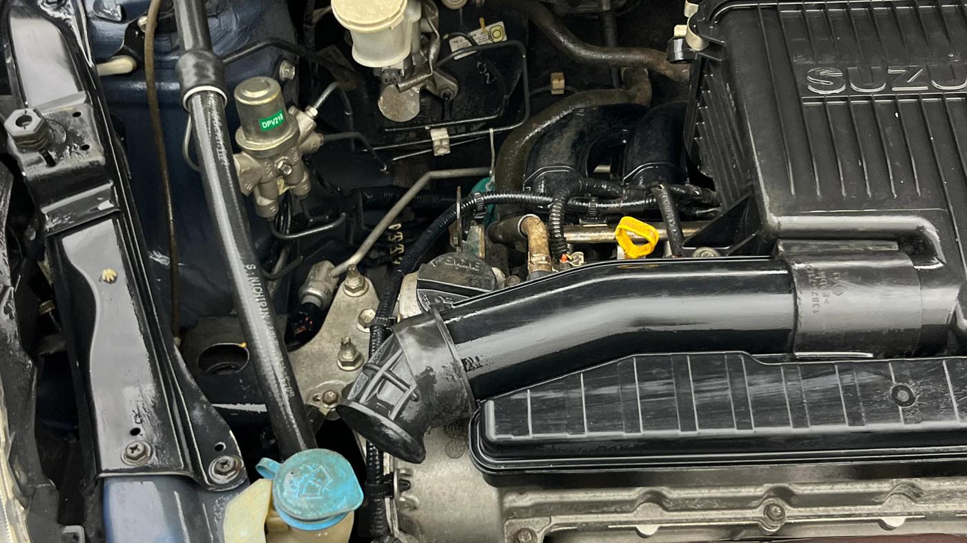2013 Maruti Swift VXI, Petrol, Manual, 63,020 km, Engine View - Right