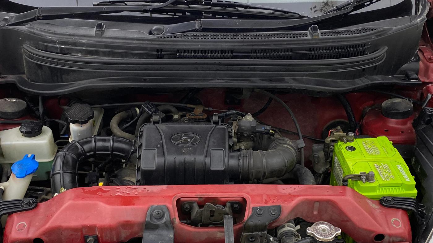 2017 Hyundai Eon ERA +, Petrol, Manual, 55,650 km, Engine View