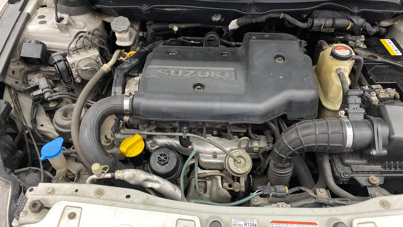 2017 Maruti Ciaz VDI+ SHVS, Diesel, Manual, 1,14,230 km, Engine View - Right