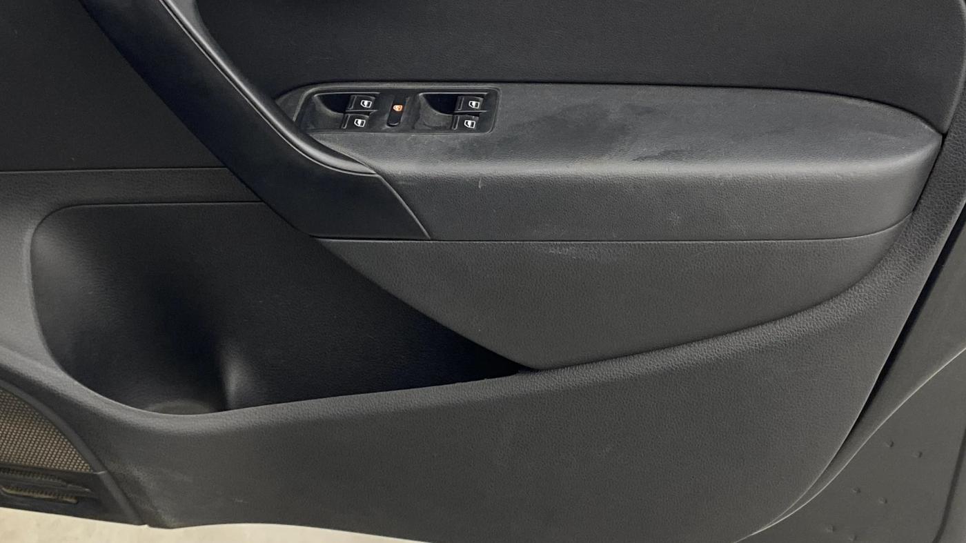 2015 Volkswagen Polo GT TSI AT, Petrol, Automatic, 43,578 km, Driver Side Door Panels Control