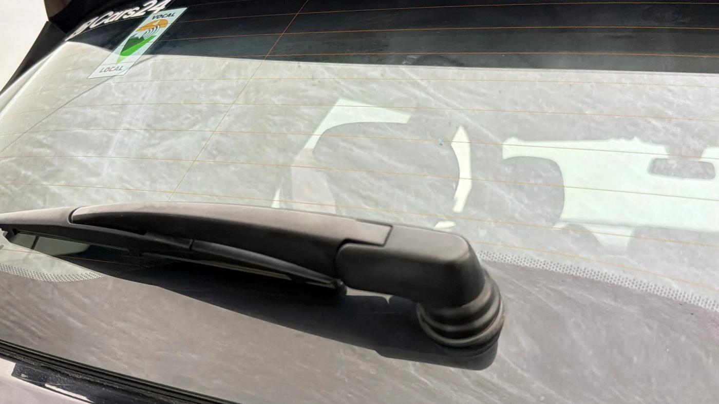 2022 Tata Harrier XTA PLUS 2.0L KRYOTEC DARK EDITION, Diesel, Automatic, 68,413 km, Rear Wiper