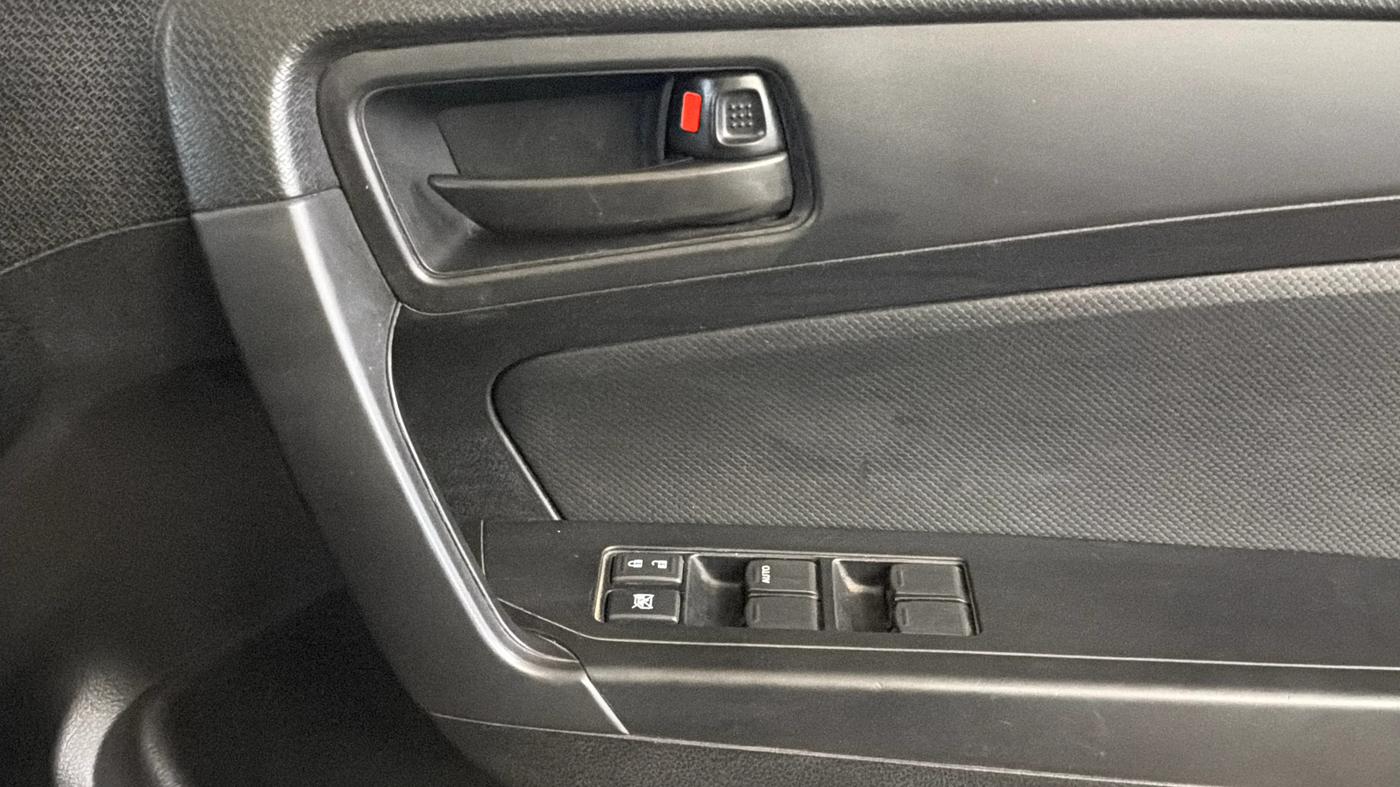 2021 Maruti Vitara Brezza LXI, Petrol, Manual, 22,583 km, Driver Side Door Panels Control