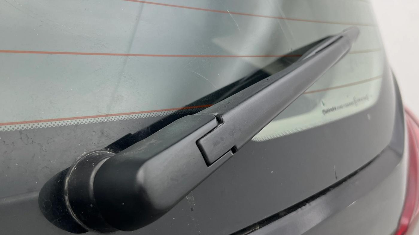 2019 Mahindra XUV300 W8 1.2 PETROL, Petrol, Manual, 55,445 km, Rear Wiper