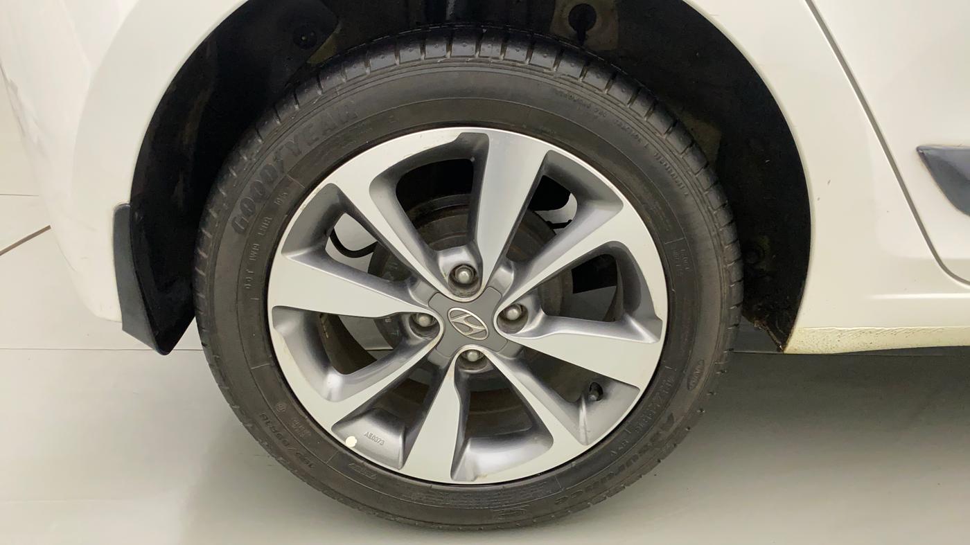 2015 Hyundai Elite i20 ASTA 1.2, Petrol, Manual, 14,498 km, Right Rear Wheel