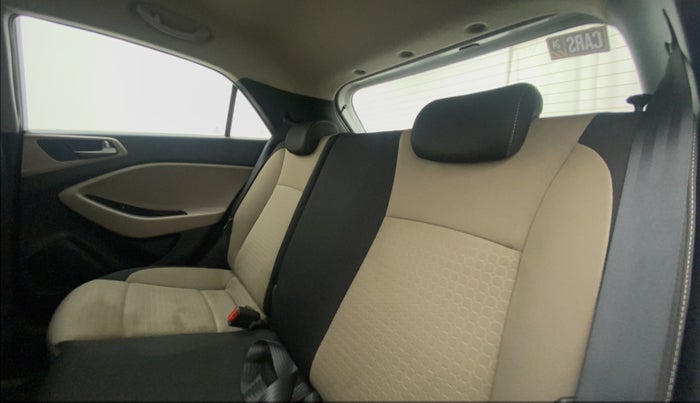 2015 Hyundai Elite i20 ASTA 1.2, Petrol, Manual, 14,498 km, Right Side Rear Door Cabin