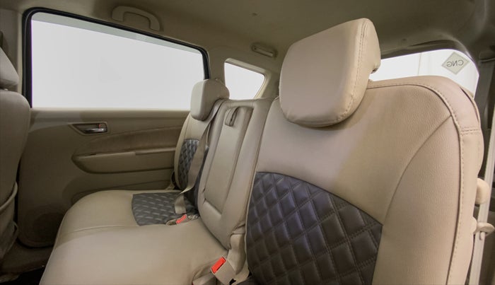 2014 Maruti Ertiga VXI CNG, CNG, Manual, 59,133 km, Right Side Rear Door Cabin