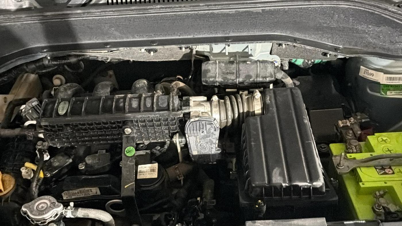 2024 Tata PUNCH ACCOMPLISHED DAZZLE PACK AMT, Petrol, Automatic, 26,229 km, Engine View - Left