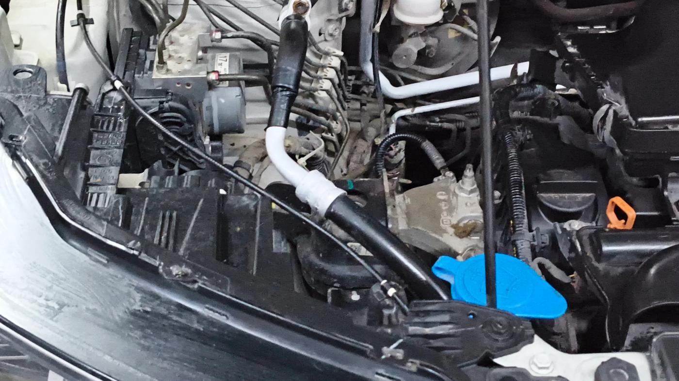 2023 Maruti BREZZA ZXI SMART HYBRID , Petrol, Manual, 83,053 km, Engine View - Right