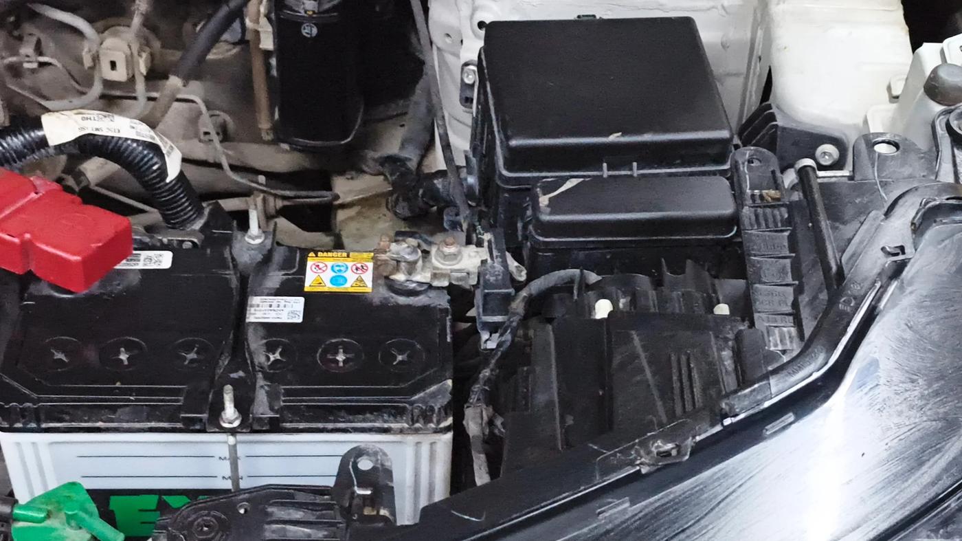 2023 Maruti BREZZA ZXI SMART HYBRID , Petrol, Manual, 83,053 km, Engine View - Left