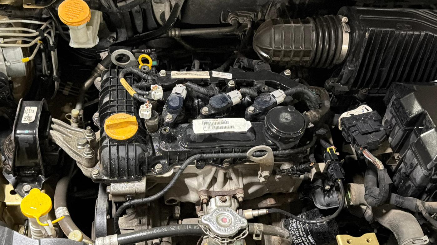 2020 Tata ALTROZ XZ PETROL, Petrol, Manual, 64,354 km, Engine View - Right
