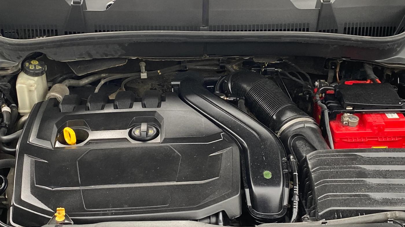 2021 Skoda KUSHAQ STYLE 1.5L TSI MT, Petrol, Manual, 93,417 km, Engine View