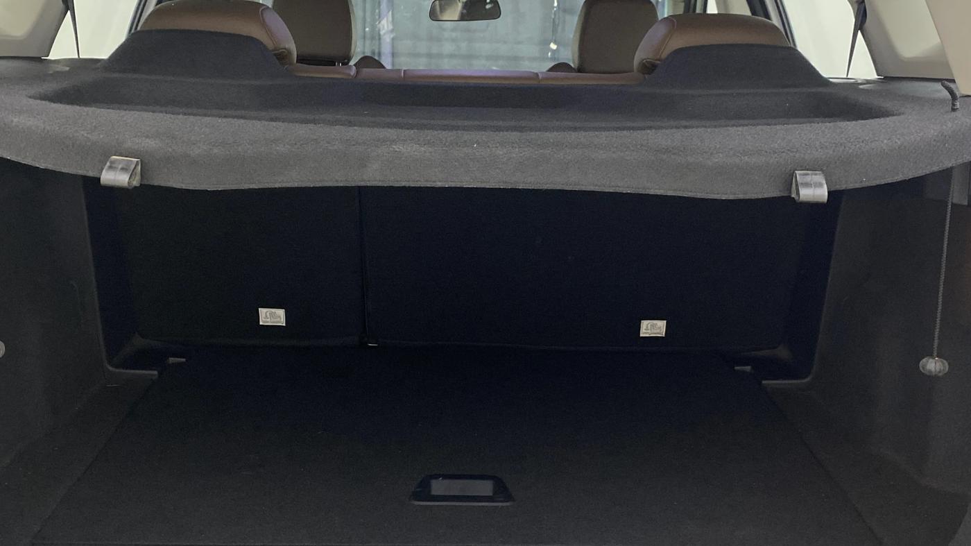 2019 Tata Harrier XZ PLUS 2.0L, Diesel, Manual, 75,989 km, Boot Inside