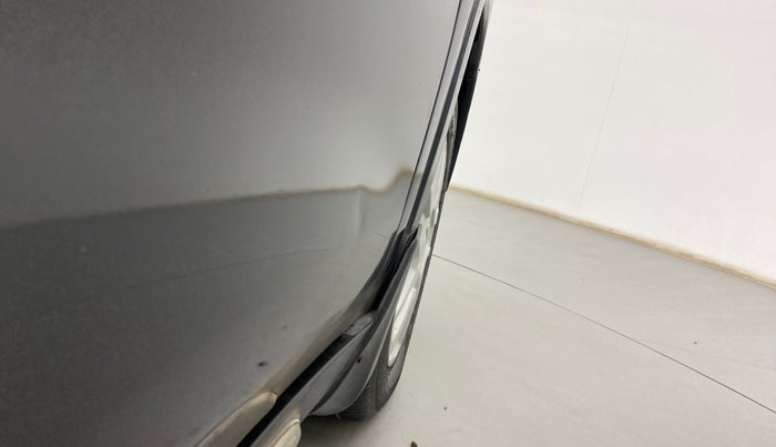 2017 Maruti Vitara Brezza VDI (O), Diesel, Manual, 70,600 km, Driver-side door - Slightly dented