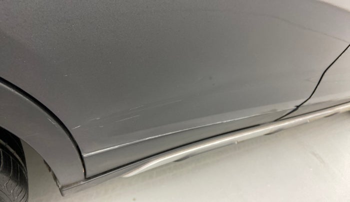 2017 Maruti Vitara Brezza VDI (O), Diesel, Manual, 70,600 km, Right rear door - Slightly dented