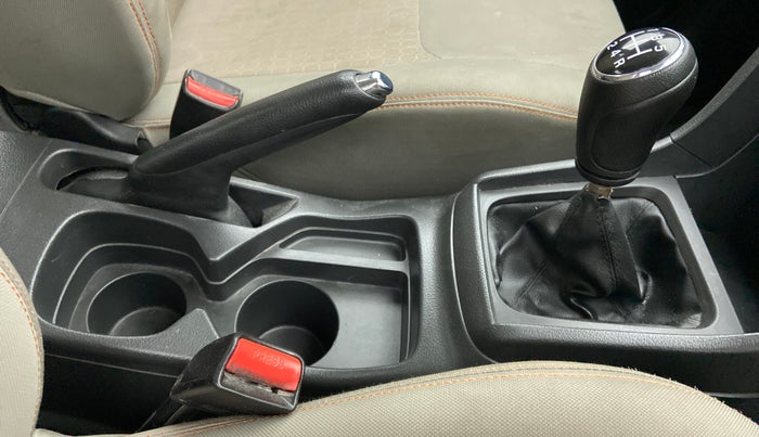 2017 Maruti Vitara Brezza VDI (O), Diesel, Manual, 70,600 km, Gear Lever