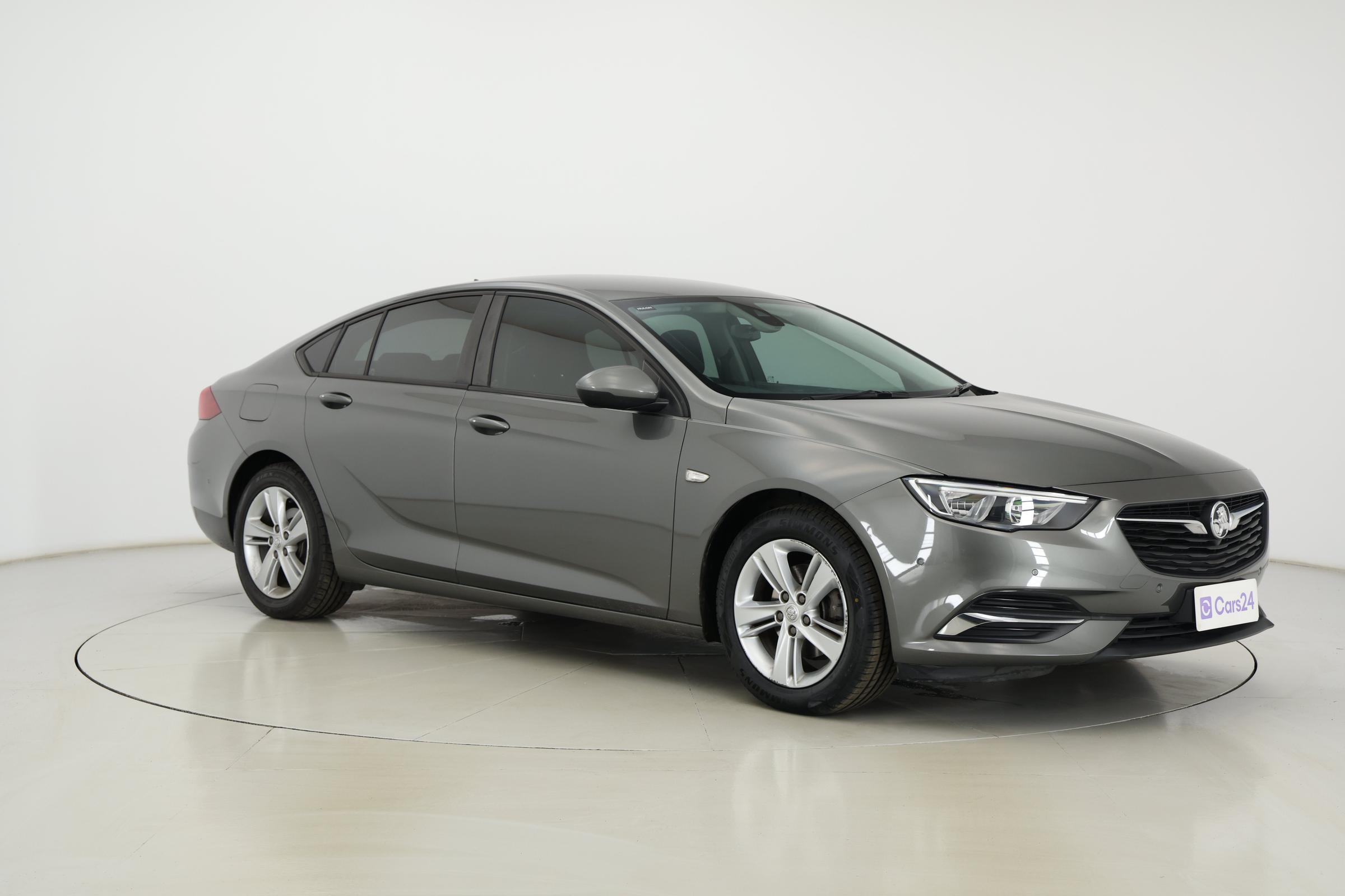 Holden Commodore image
