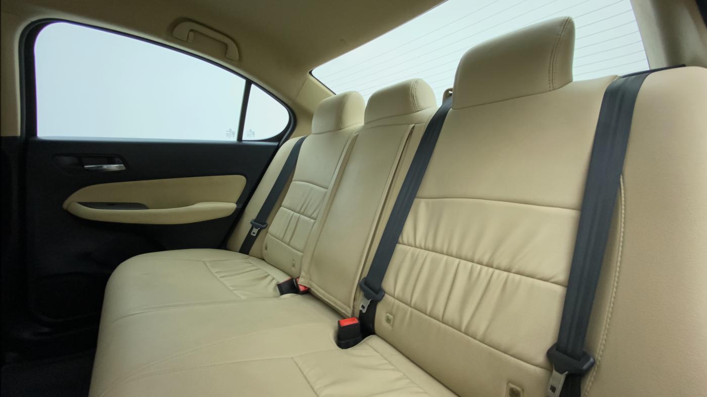 2022 Honda City V MT PETROL, Petrol, Manual, 34,190 km, Right Side Rear Door Cabin