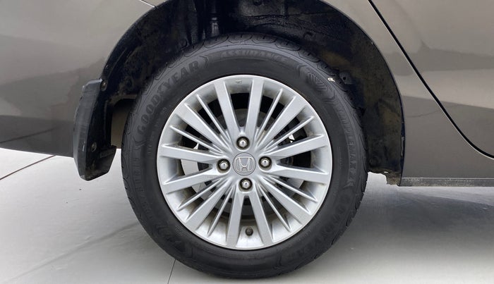 2022 Honda City V MT PETROL, Petrol, Manual, 34,190 km, Right Rear Wheel