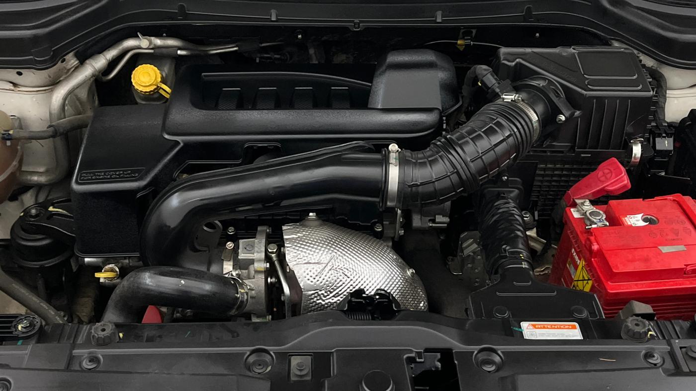 2019 Mahindra XUV300 W8 1.5 DIESEL AMT, Diesel, Automatic, 70,236 km, Engine View