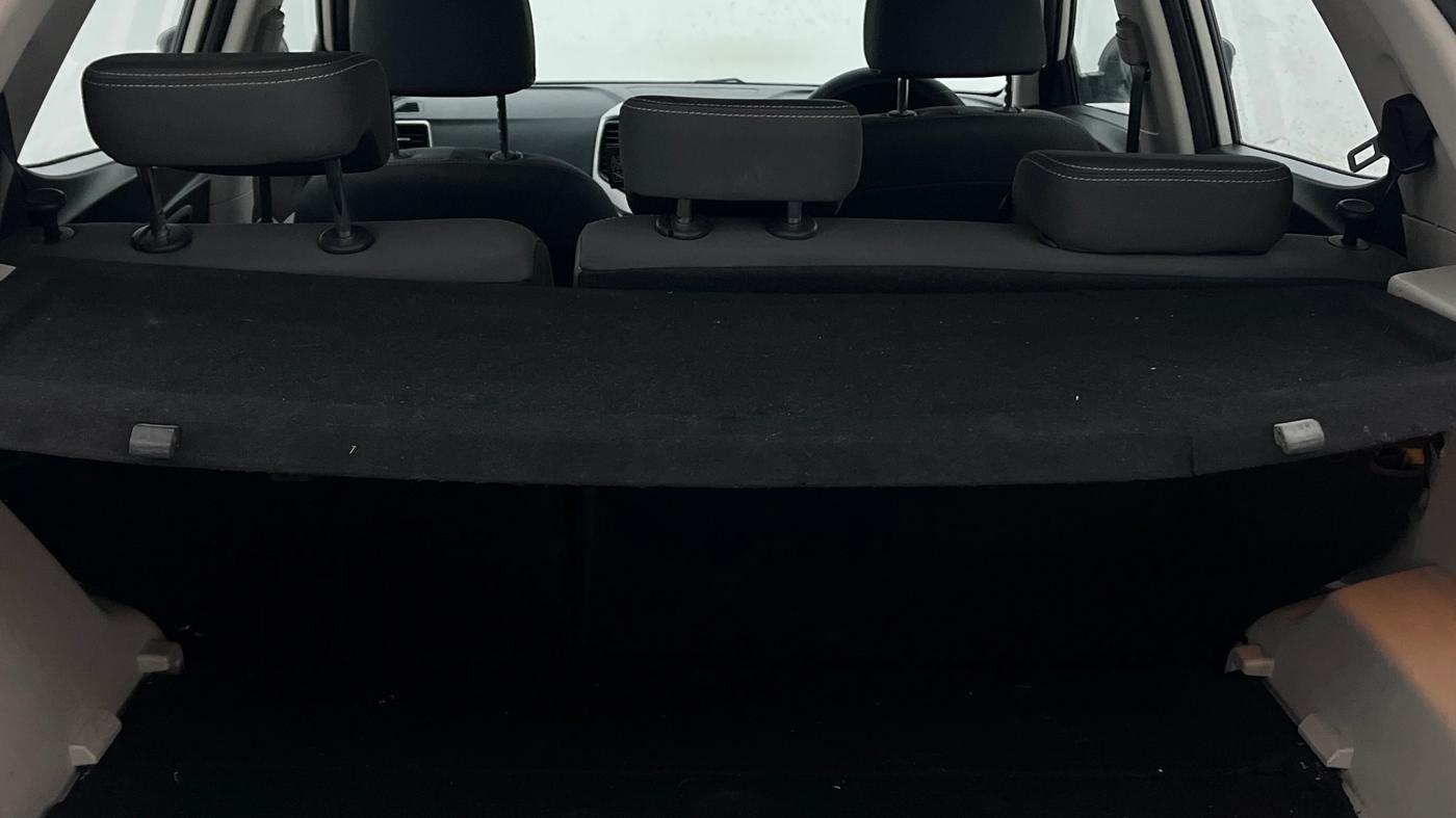 2019 Mahindra XUV300 W8 1.5 DIESEL AMT, Diesel, Automatic, 70,236 km, Boot Inside