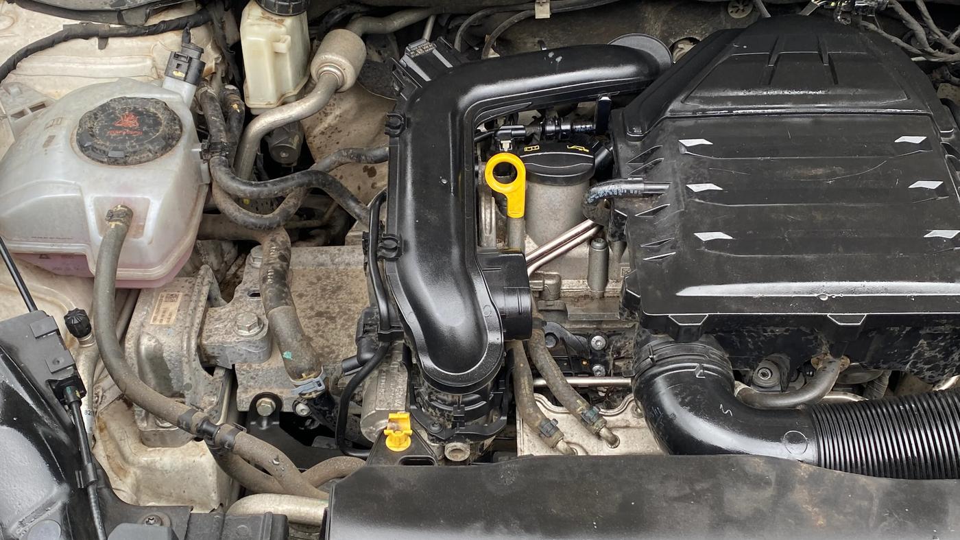 2022 Volkswagen TAIGUN HIGHLINE 1.0 TSI AT, Petrol, Automatic, 37,708 km, Engine View - Right