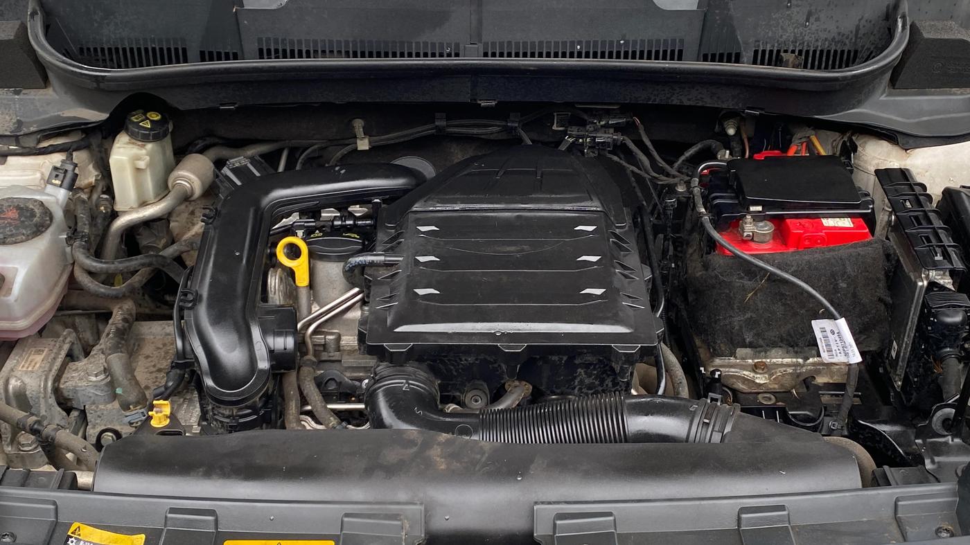 2022 Volkswagen TAIGUN HIGHLINE 1.0 TSI AT, Petrol, Automatic, 37,708 km, Engine View