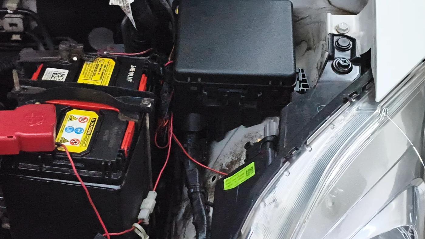 2023 Maruti Swift LXI, Petrol, Manual, 42,803 km, Engine View - Left
