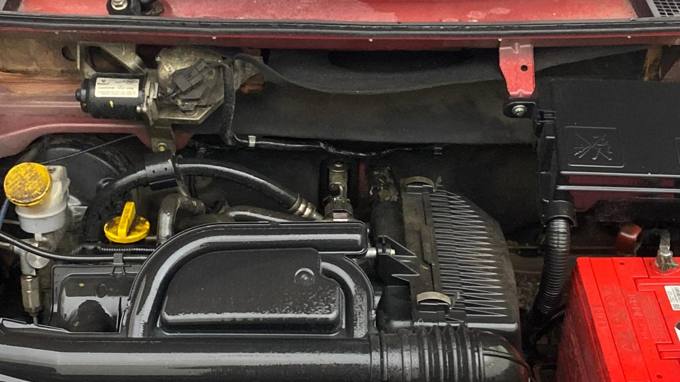 2018 Renault Kwid RXT 1.0 (O), Petrol, Manual, 38,571 km, Engine View