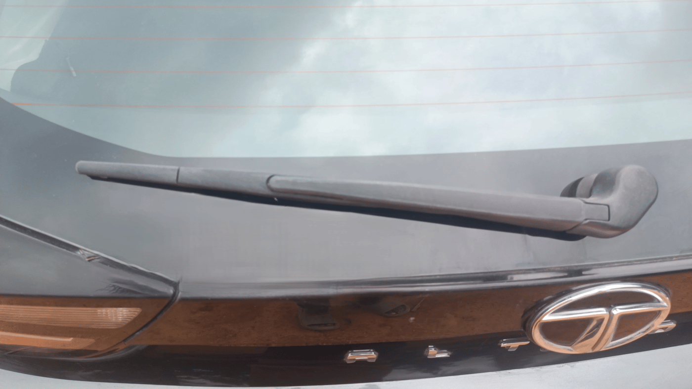 2023 Tata ALTROZ XZ Plus Sunroof i-Turbo , Petrol, Manual, 45,516 km, Rear Wiper