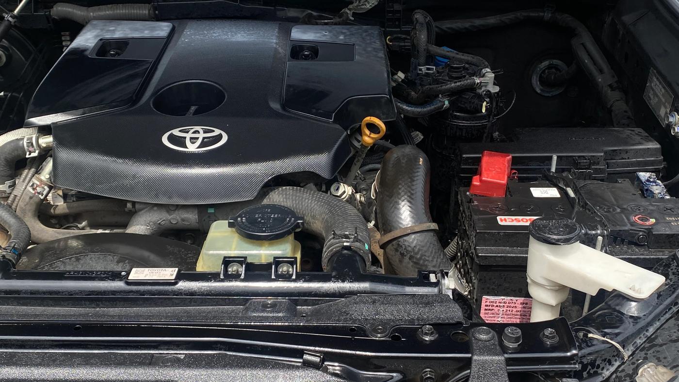 2023 Toyota Fortuner 4X2 AT 2.8 DIESEL, Diesel, Automatic, 36,861 km, Engine View - Left