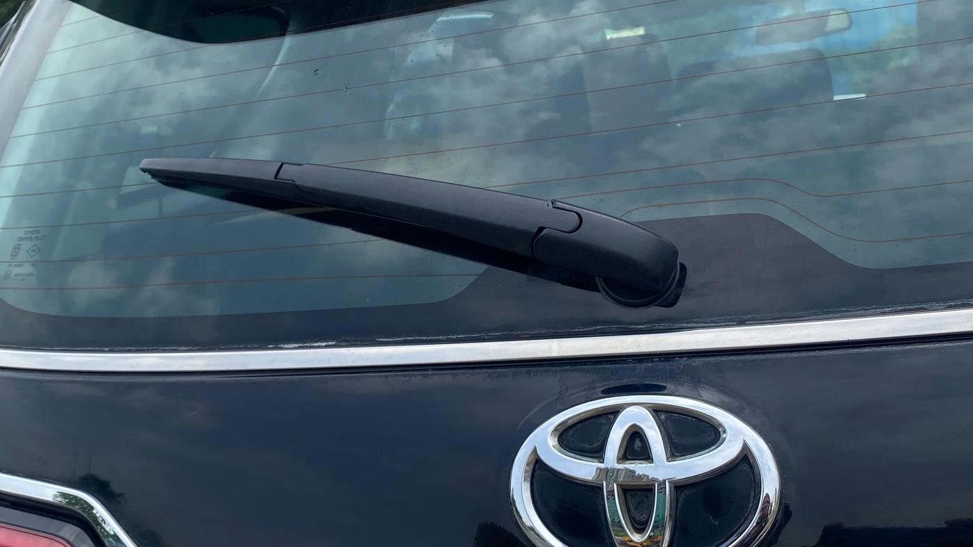2023 Toyota Fortuner 4X2 AT 2.8 DIESEL, Diesel, Automatic, 36,861 km, Rear Wiper