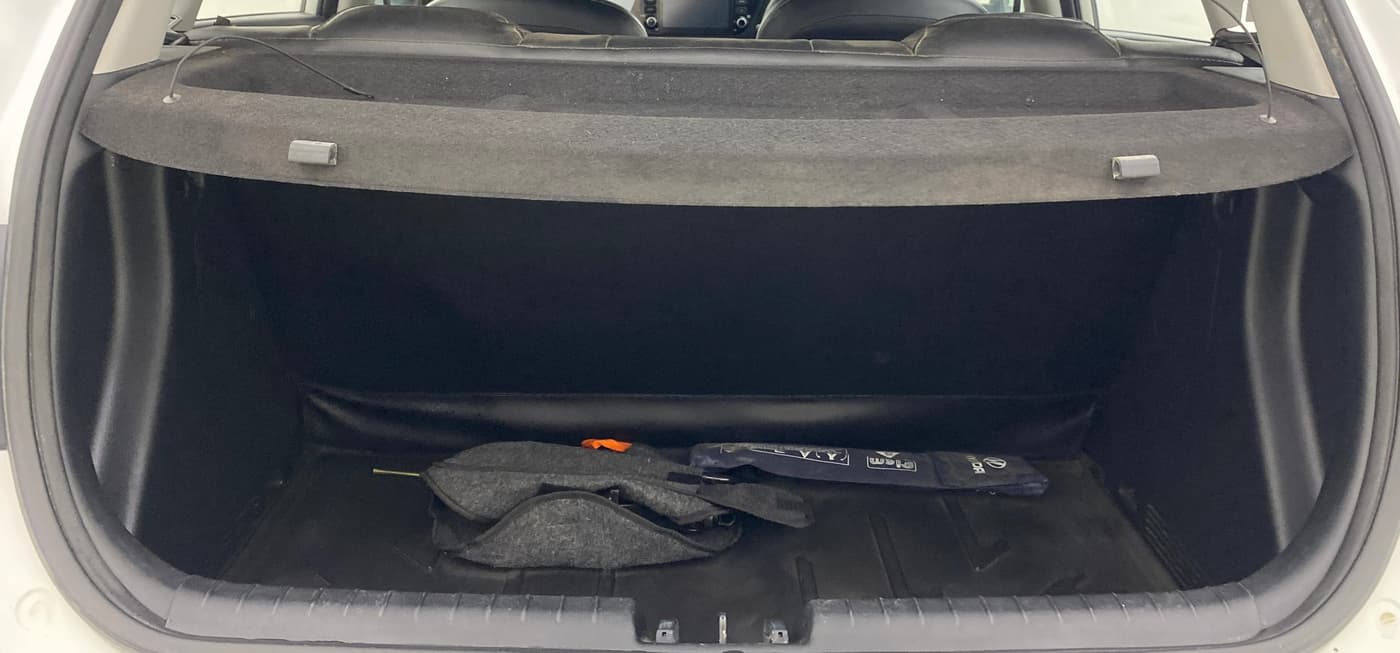 2022 Hyundai NEW I20 SPORTZ 1.2 MT, Petrol, Manual, 16,581 km, Boot Inside