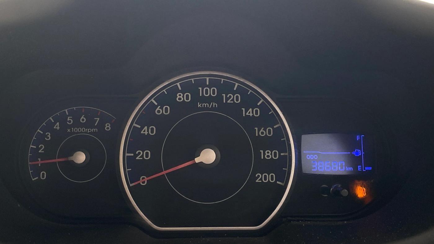 2014 Hyundai i10 SPORTZ 1.1, Petrol, Manual, 38,650 km, Odometer Image