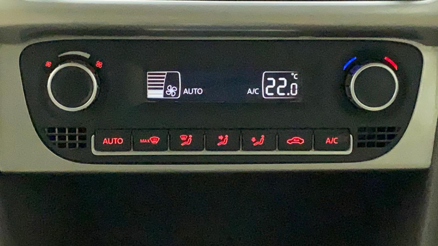 2015 Volkswagen Vento HIGHLINE 1.5 AT, Diesel, Automatic, 95,399 km, Automatic Climate Control