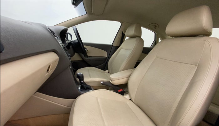 2015 Volkswagen Vento HIGHLINE 1.5 AT, Diesel, Automatic, 95,399 km, Right Side Front Door Cabin
