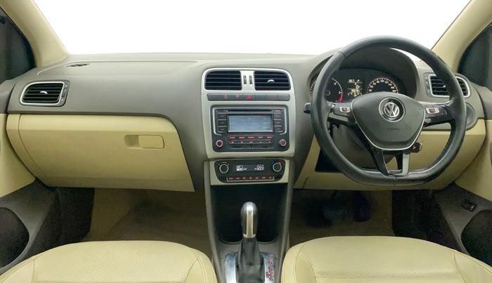 2015 Volkswagen Vento HIGHLINE 1.5 AT, Diesel, Automatic, 95,399 km, Dashboard