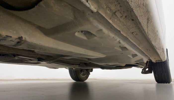 2015 Volkswagen Vento HIGHLINE 1.5 AT, Diesel, Automatic, 95,399 km, Right Side Underbody
