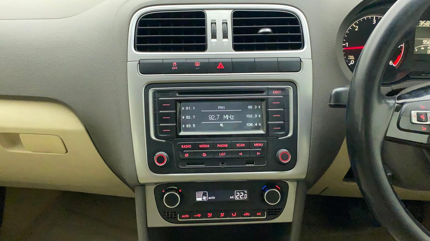 2015 Volkswagen Vento HIGHLINE 1.5 AT, Diesel, Automatic, 95,399 km, Air Conditioner